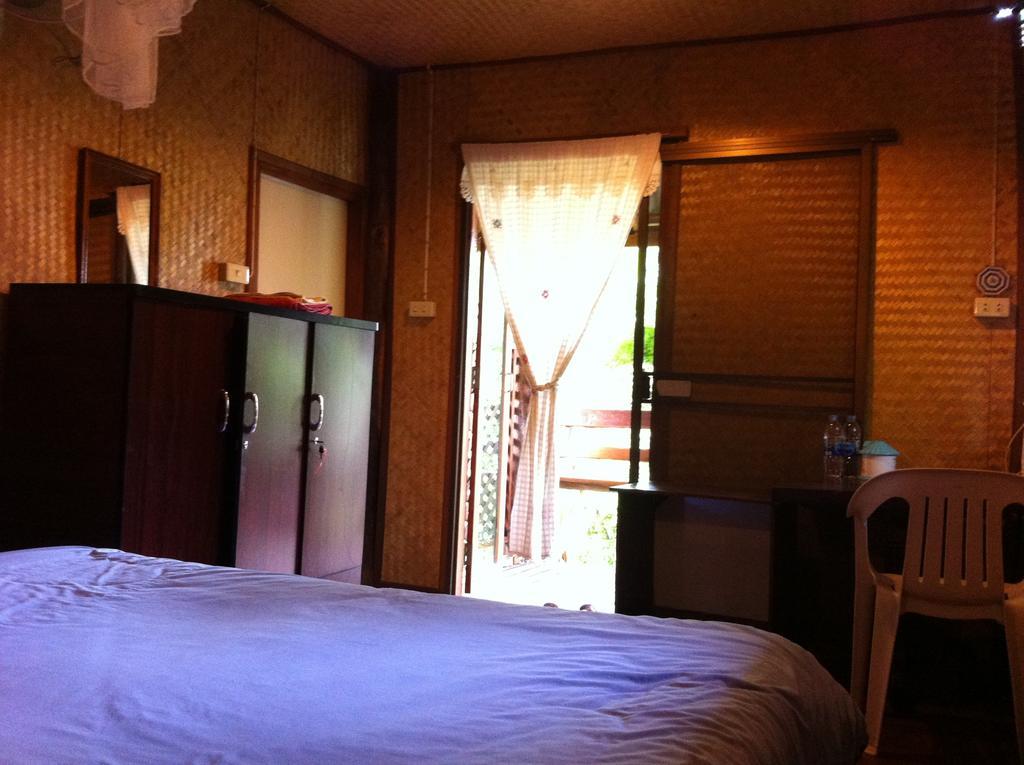 Pai Porpeang Guesthouse Chambre photo